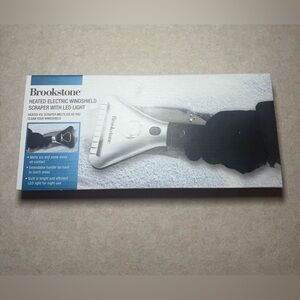 Brookstone Heated Electric Windshield Scraper LED Light NWT in Box